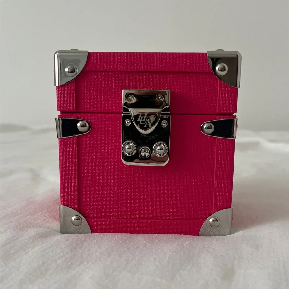 HUDA BEAUTY Hot Pink Mini Cosmetic Trunk - Picture 1 of 12